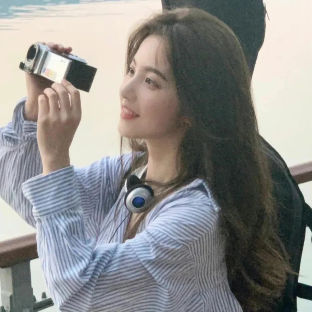 好莱坞诈骗女王